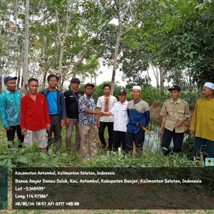 Tim Pelacakan Batas Desa serta instansi terkait melakukan pengecekan dan pemantauan di lapangan